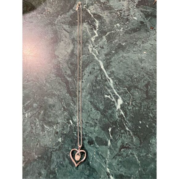 Kay’s Heart Pearl & White Lab-Created Sapphire Sterling Silver Necklace Gift Box - Picture 3 of 8